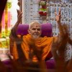 The Power of Peaceful Response: A Memorable Moment with Mahant Swami Maharaj