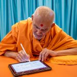When Service Becomes a Way of Life: A Memorable Moment with Mahant Swami Maharaj